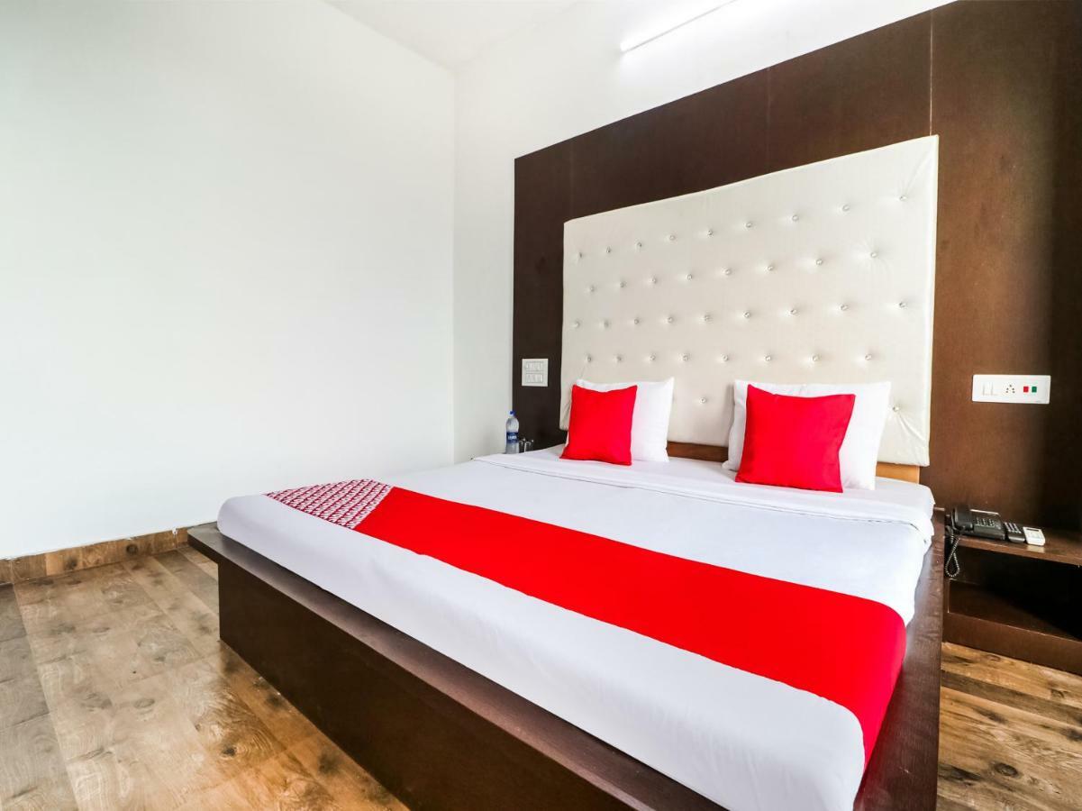 Oyo 47630 Grand Villa Moga 외부 사진