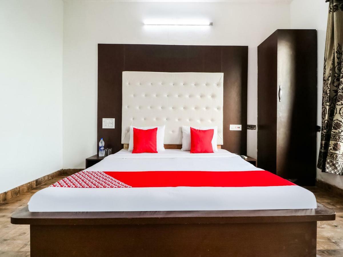 Oyo 47630 Grand Villa Moga 외부 사진
