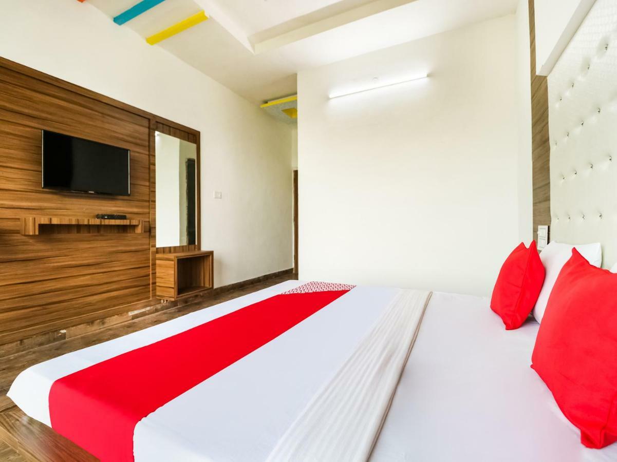 Oyo 47630 Grand Villa Moga 외부 사진